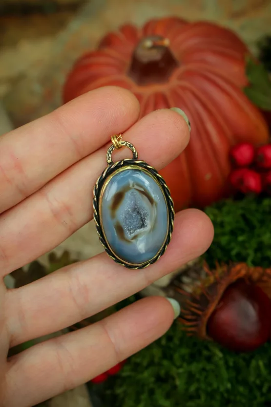 Pendentif en agate druzy